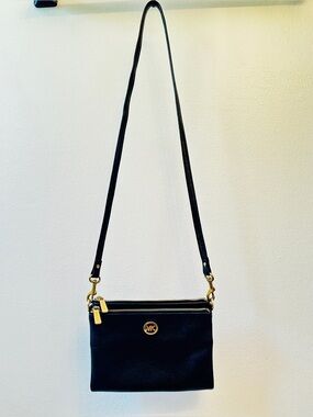 MICHAEL KORS Black Leather Crossbody with Gold Hardware